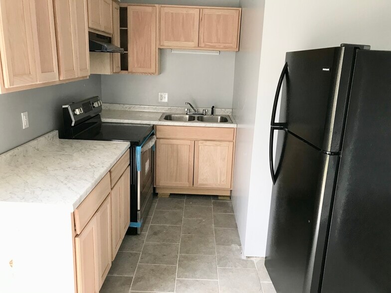 Building Photo - 5768 Aftonshire Dr