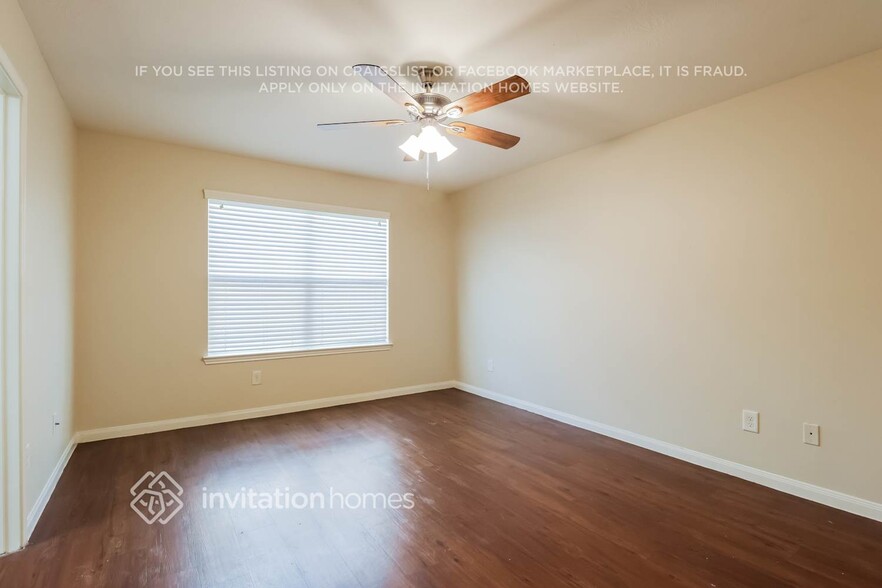 Building Photo - 6350 Scotchwood Dr