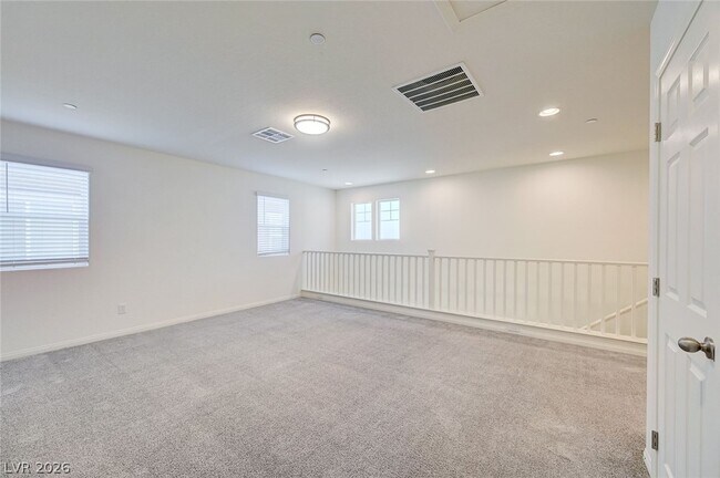 Building Photo - 185 Lilt Ave