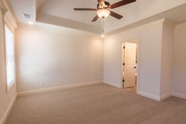 Building Photo - For Lease - Single Family Home in Gallatin