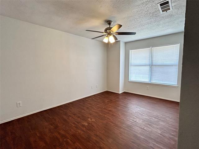 Building Photo - 12643 Bluffview Dr