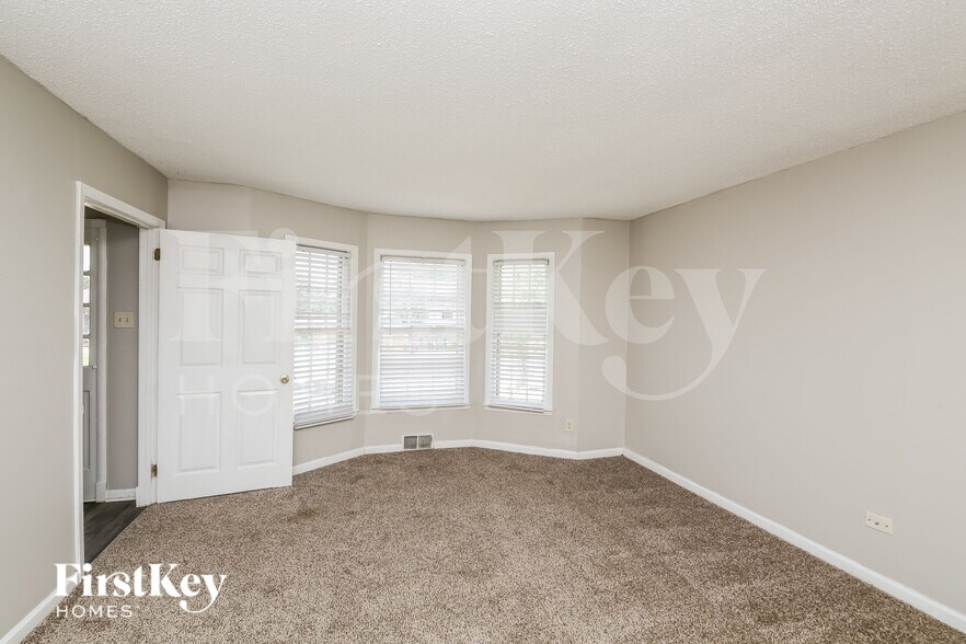 Building Photo - 2097 Meadowview Ln