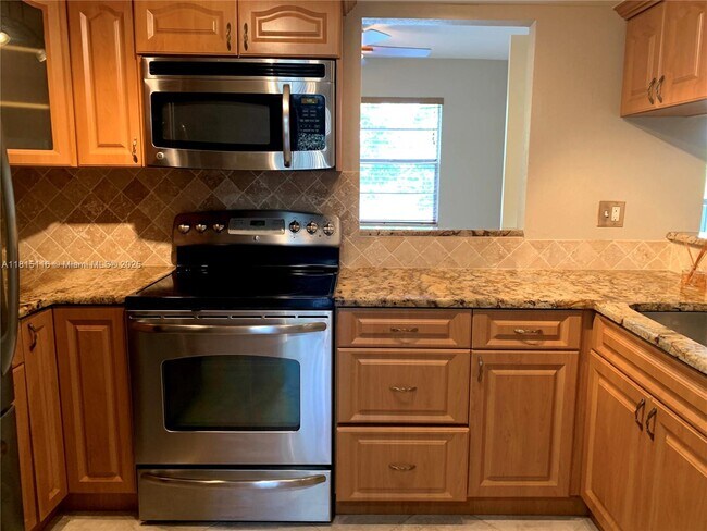 Building Photo - 3711 NW 95th Terrace