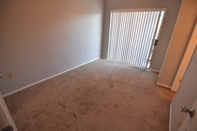 Building Photo - 1 Bed/1 Bath - Waterside at Cranes Roost