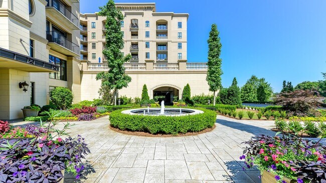 Building Photo - 92 West Paces Ferry Rd NW