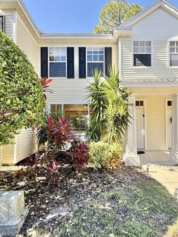 Building Photo - 13706 Forest Lake Dr