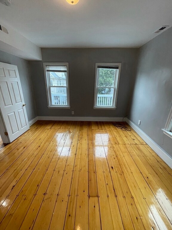 Building Photo - 16-18 Brackett St