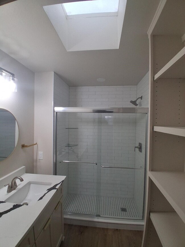 Building Photo - 8906 Ilona Ln