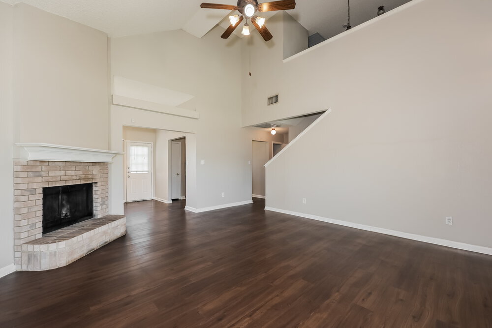 Building Photo - 2400 Stagecoach St