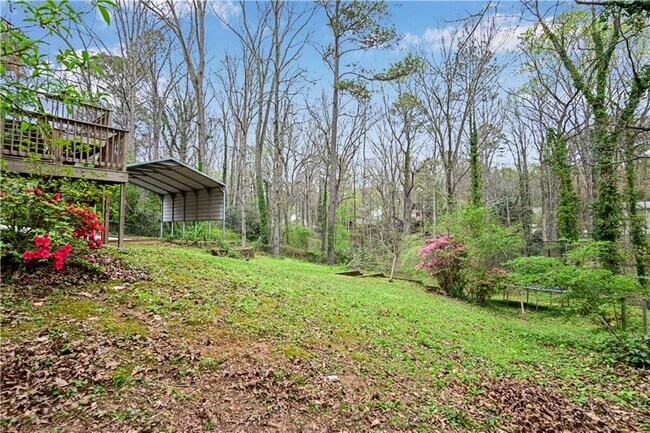 Building Photo - 4711 Nutmeg Way SW