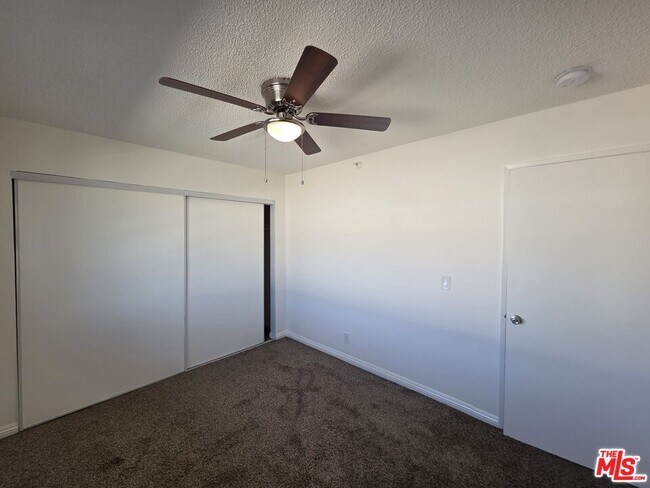 Building Photo - 11716 Oxford Ave