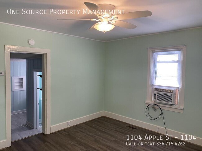 Building Photo - 1104 Apple St