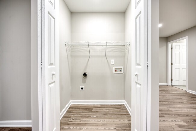 Building Photo - 5494 Saddle Club Rd