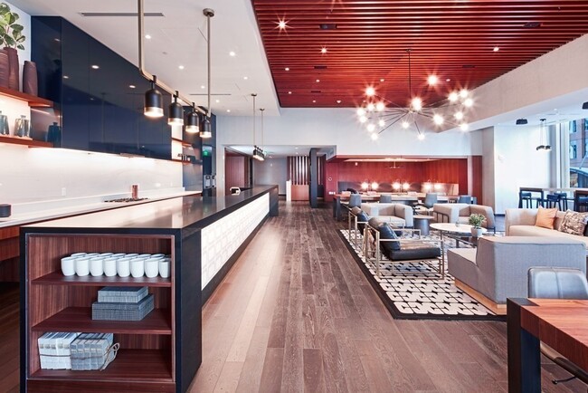 Building Photo - 135 Seaport Blvd