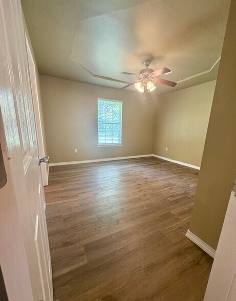 Building Photo - Terral Apts