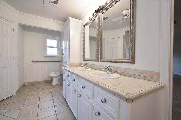 Building Photo - 7703 Pine Cup Dr