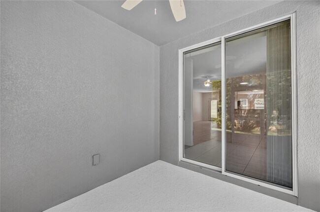 Building Photo - 345 Red Kite Dr