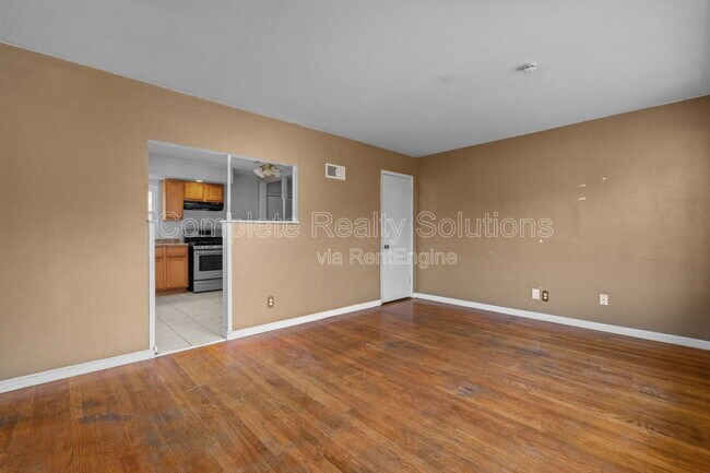 Building Photo - 1386 Fairmeadows Ln