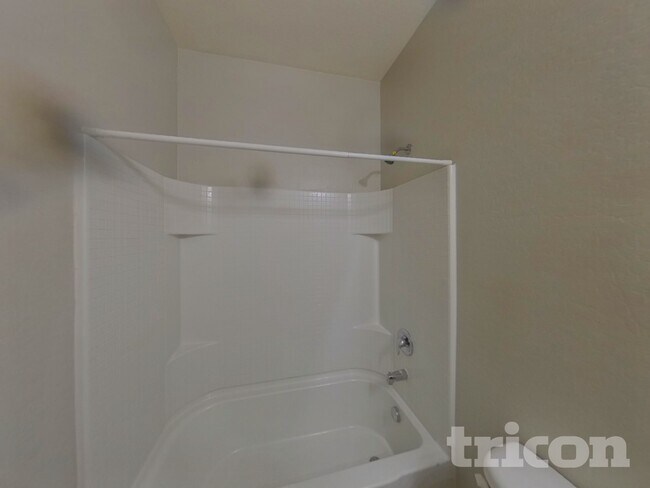 Building Photo - 40008 W Pryor Ln