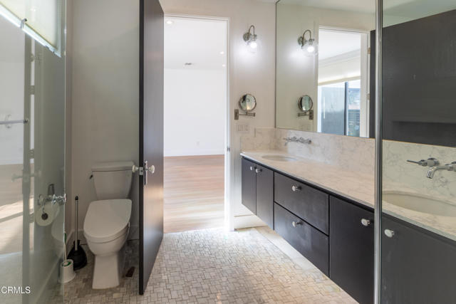 Building Photo - 5150 Loleta Ave