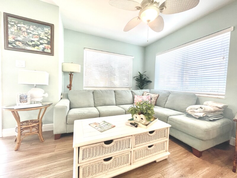 Building Photo - 14902 N Bayshore Dr