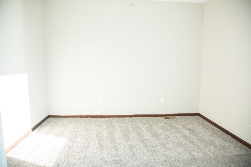 Building Photo - 6301 Saulk Trail