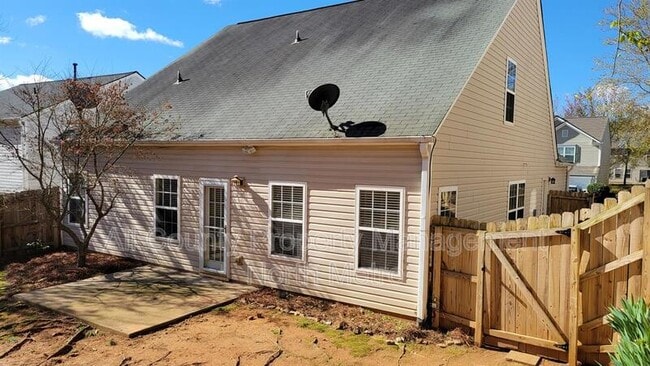 Building Photo - 144 Holly Mill Village Dr