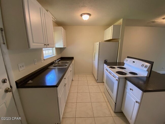 Building Photo - 285 Sukoshi Dr