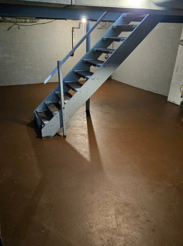 Building Photo - 7037 Paxton Rd