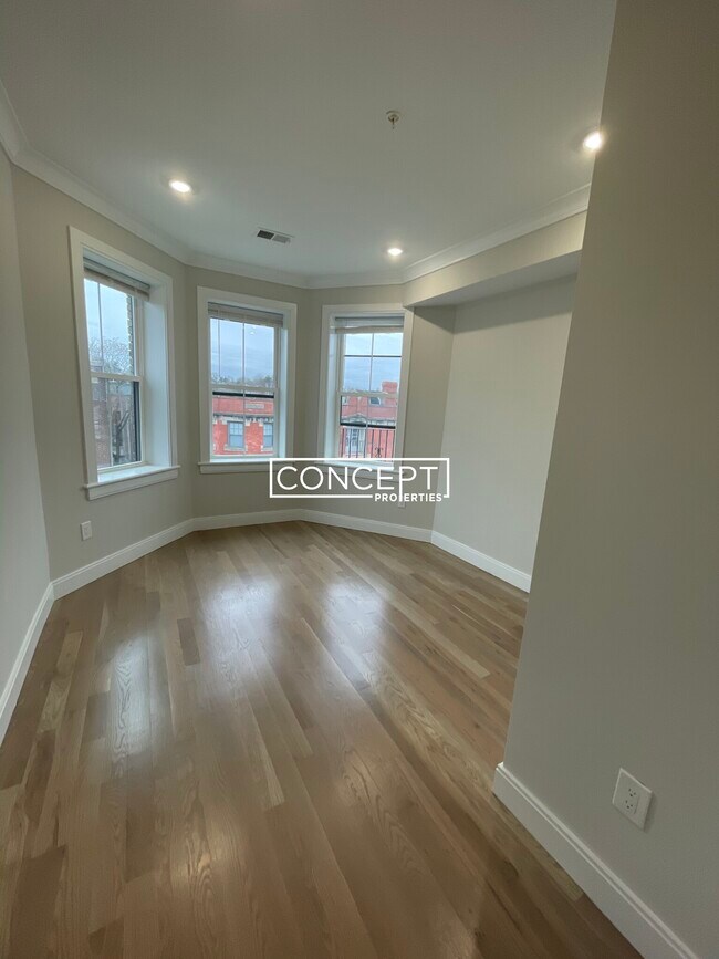 Building Photo - 47 Englewood Ave