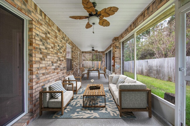 Building Photo - 7194 Blue Jack Dr