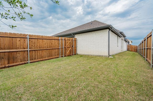 Building Photo - 5308 Tupper Ave