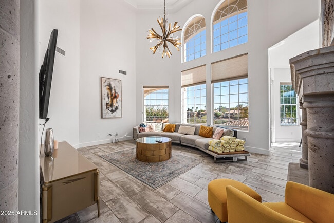 Building Photo - 15831 E Thistle Dr