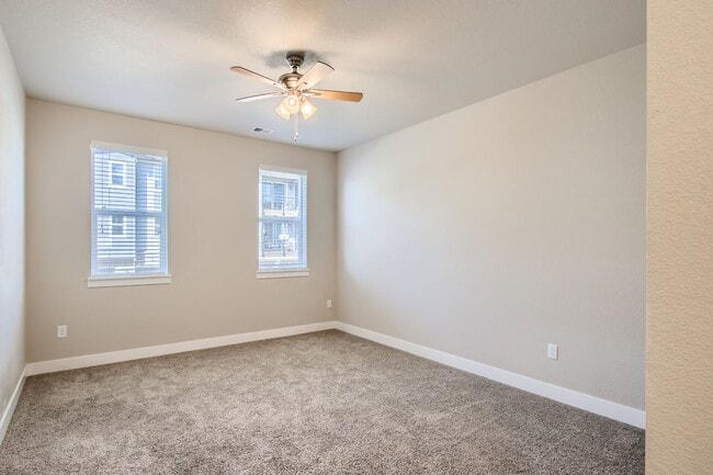Building Photo - 15345 W 64th Ln