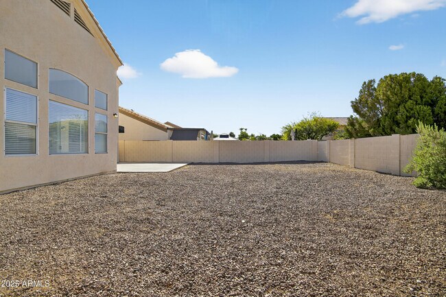 Building Photo - 11517 W Laurelwood Ln