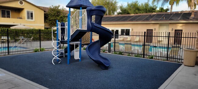 Building Photo - 9728 Marilla Dr