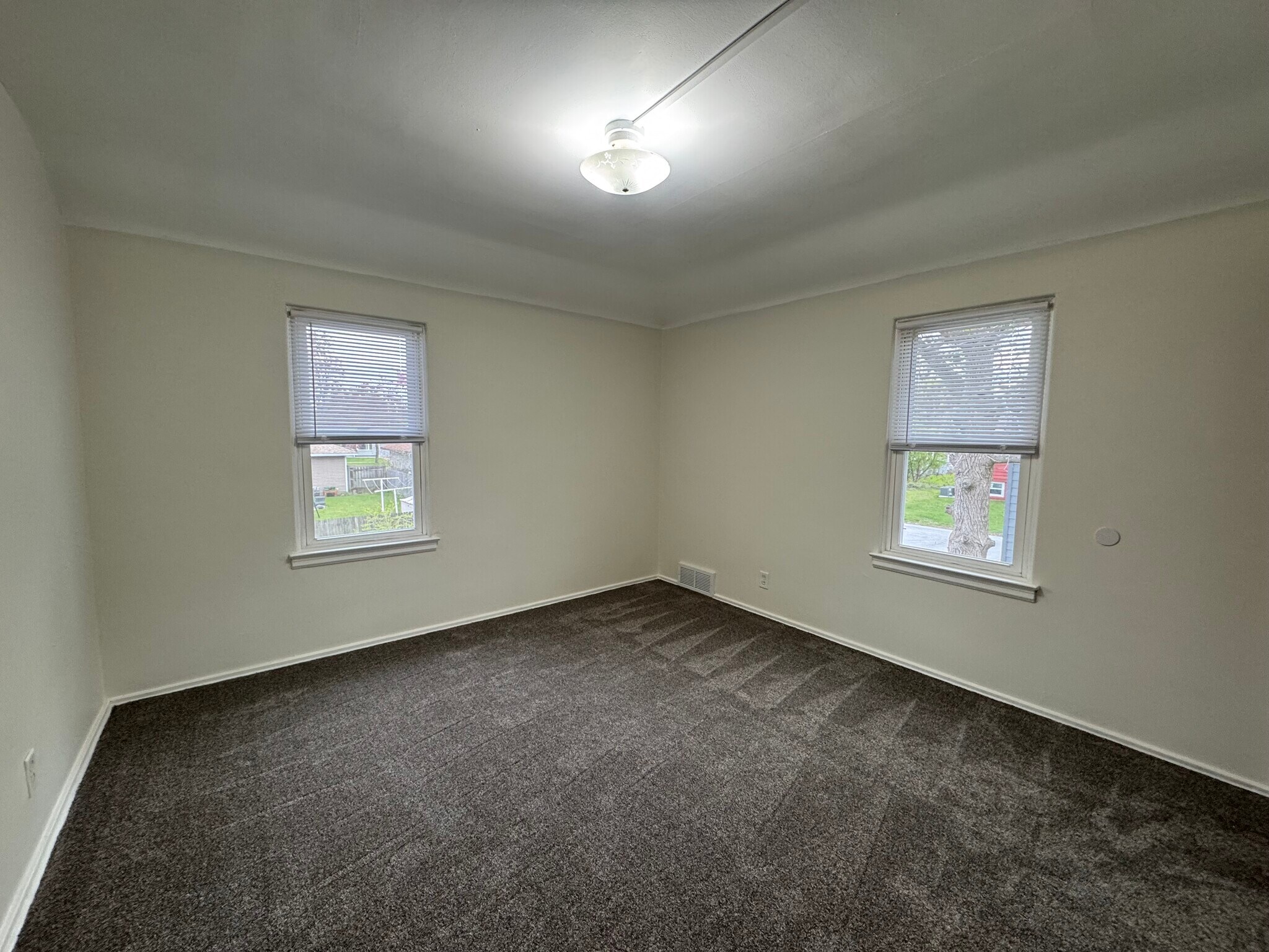 Building Photo - 1713 Goff Ave