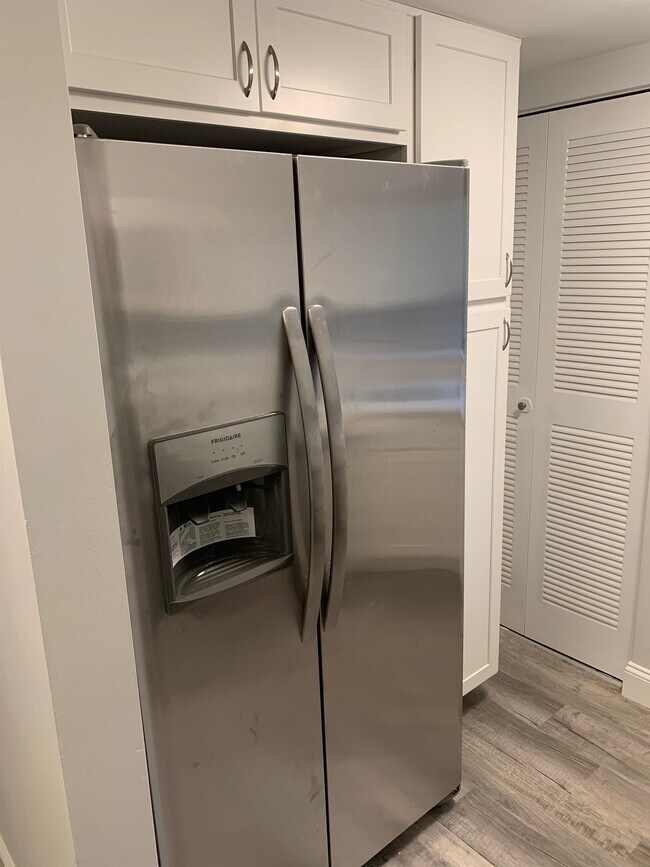 Building Photo - 3457 Evergreen Rd