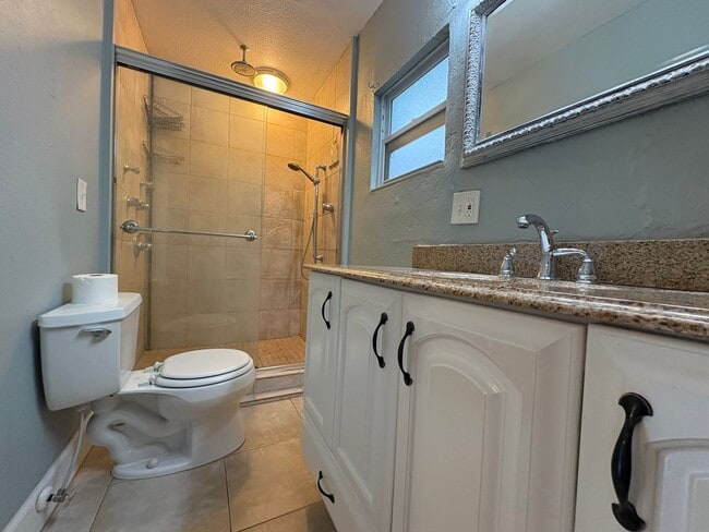 Building Photo - Absolutely Gorgeous 3 BR home in Thornton ...