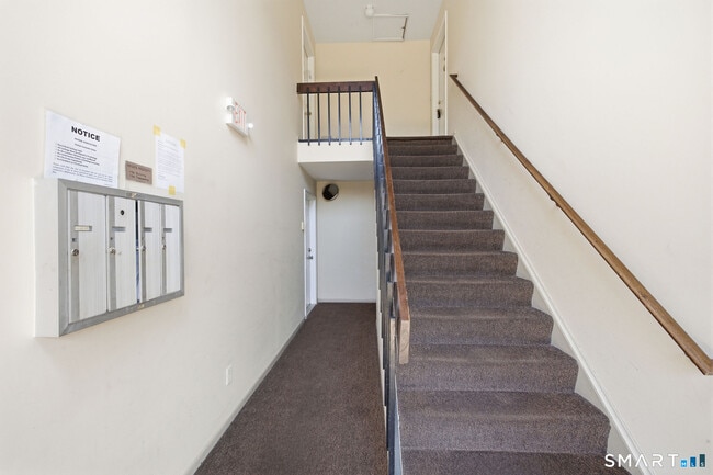 Building Photo - 255 Strawberry Hill Ave