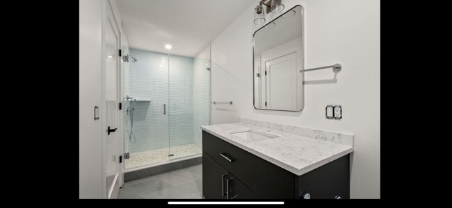 Building Photo - 28 Newtonville Ave