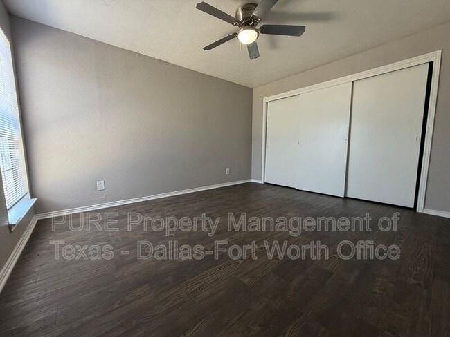 Building Photo - 806/104 Castleglen Drive