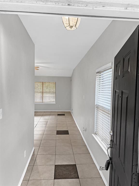 Building Photo - 4028 Enchanted Rock Cove