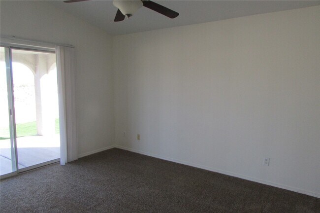 Building Photo - 1523 Ilona Dr