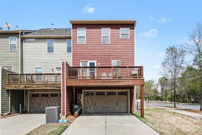 Building Photo - 4011 Zilker Park Dr