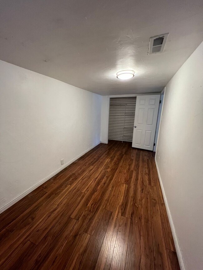 Building Photo - Dog Friendly Home in Heber!