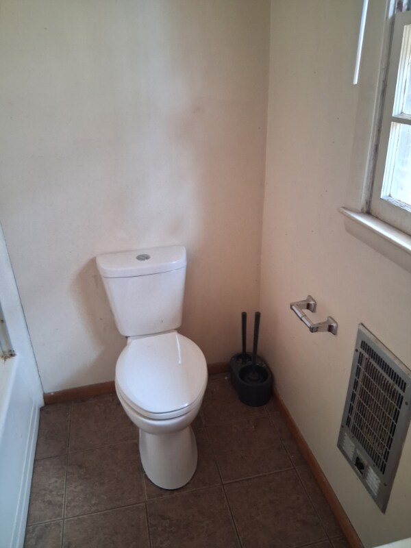 Building Photo - 3362-3362 Normandy Park Rd