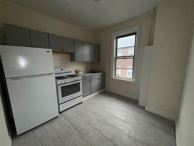 Building Photo - 1114 Neill Ave