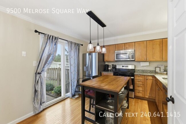 Building Photo - 9500 Melrose Square Way