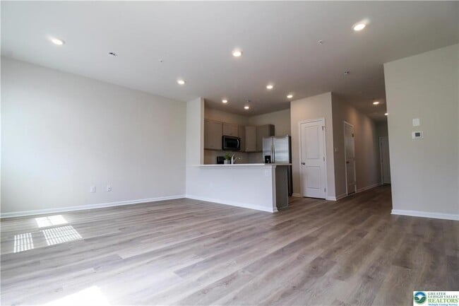 Building Photo - 1188 Susan Cir
